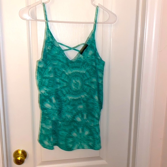 KLD Signature Green & White Boho Tie Dye Top NWT - Picture 2 of 7